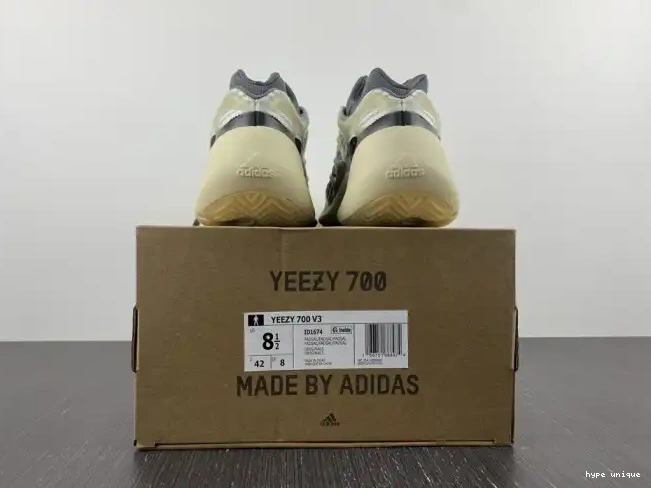 hype ID1674 Yeezy V3 Fade Adidas Salt 700 0521